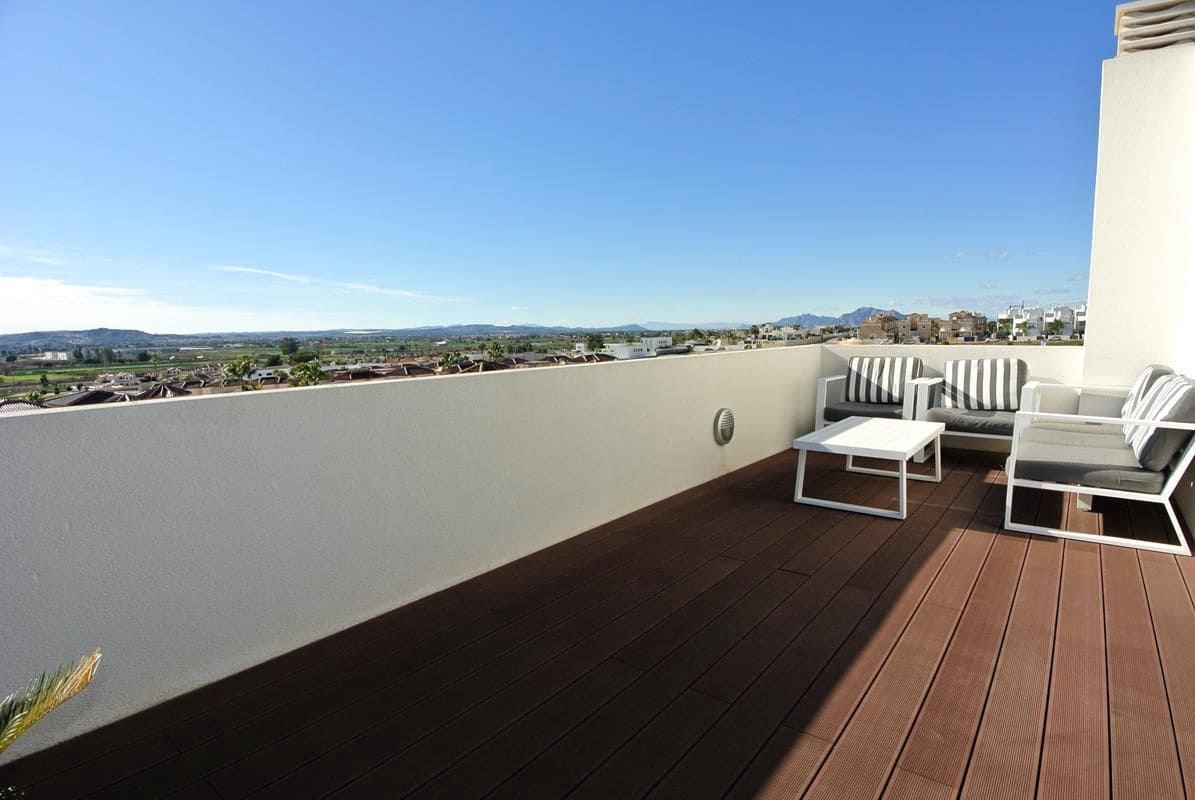 3 bedroom Villa for sale in San Fulgencio with pool garage - € 595,000 (Ref: 9503902)