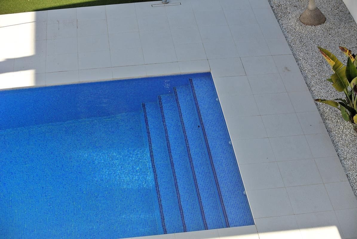 3 bedroom Villa for sale in San Fulgencio with pool garage - € 595,000 (Ref: 9503902)