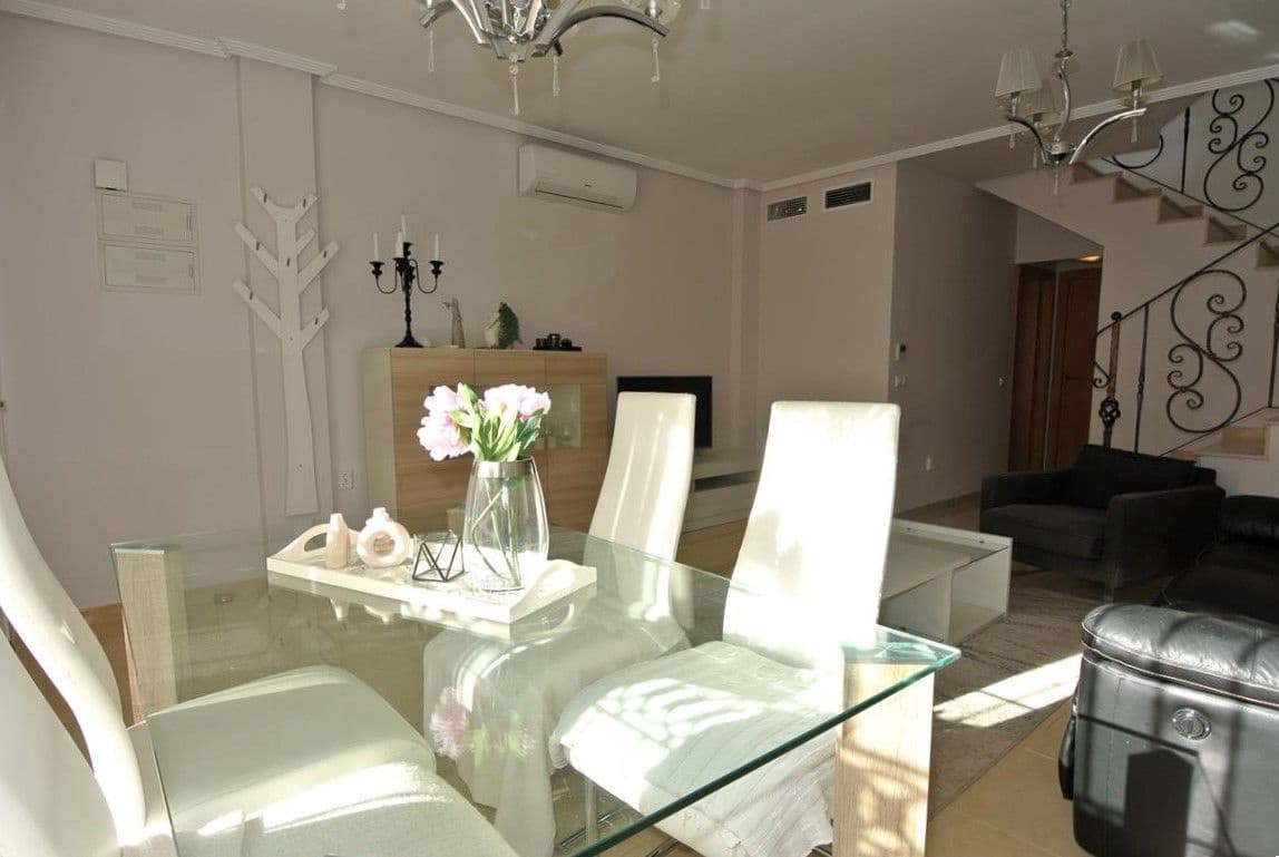 3 camera da letto Villetta Bifamiliare in vendita in Orihuela Costa con piscina garage - 249.900 € (Rif: 9508443)