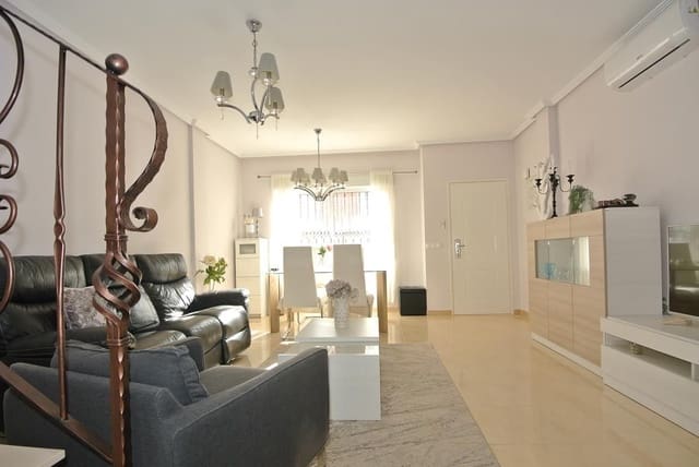 3 camera da letto Villetta Bifamiliare in vendita in Villamartin, Orihuela con piscina garage - 249.900 € (Rif: 9508443)