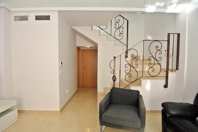 3 camera da letto Villetta Bifamiliare in vendita in Villamartin, Orihuela con piscina garage - 249.900 € (Rif: 9508443)