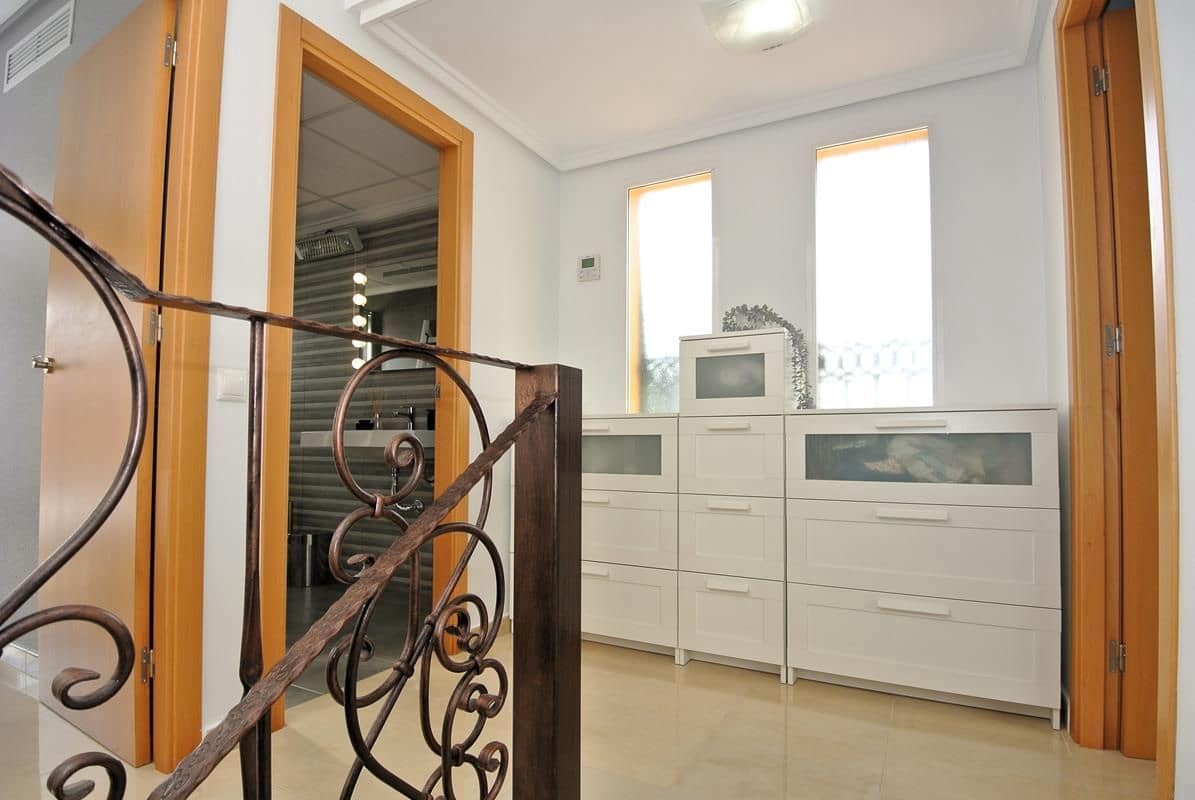 3 camera da letto Villetta Bifamiliare in vendita in Orihuela Costa con piscina garage - 249.900 € (Rif: 9508443)