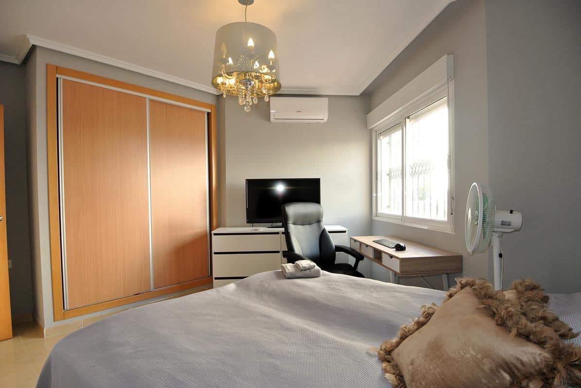 3 camera da letto Villetta Bifamiliare in vendita in Orihuela Costa con piscina garage - 249.900 € (Rif: 9508443)