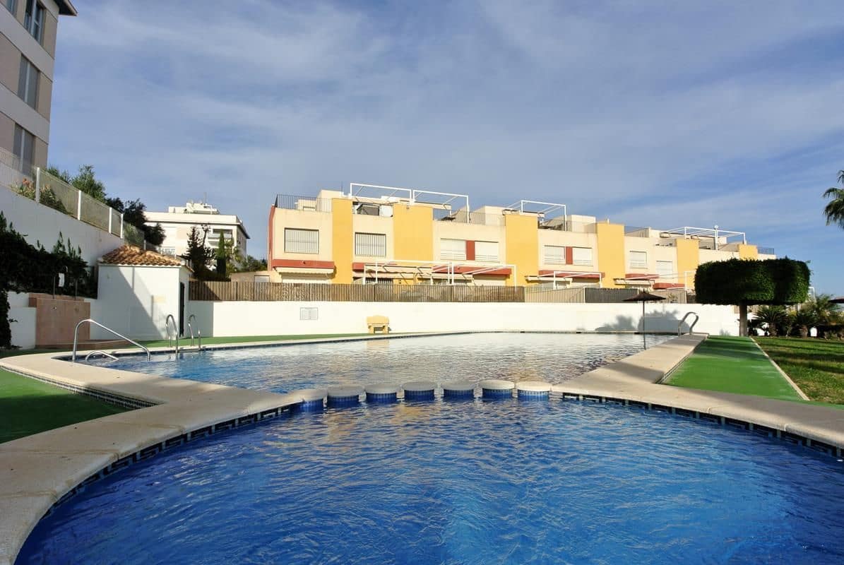 3 camera da letto Villetta Bifamiliare in vendita in Orihuela Costa con piscina garage - 249.900 € (Rif: 9508443)