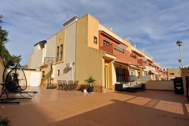 3 camera da letto Villetta Bifamiliare in vendita in Villamartin, Orihuela con piscina garage - 249.900 € (Rif: 9508443)