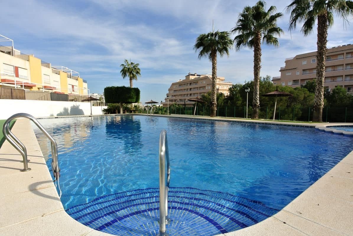 3 camera da letto Villetta Bifamiliare in vendita in Orihuela Costa con piscina garage - 249.900 € (Rif: 9508443)