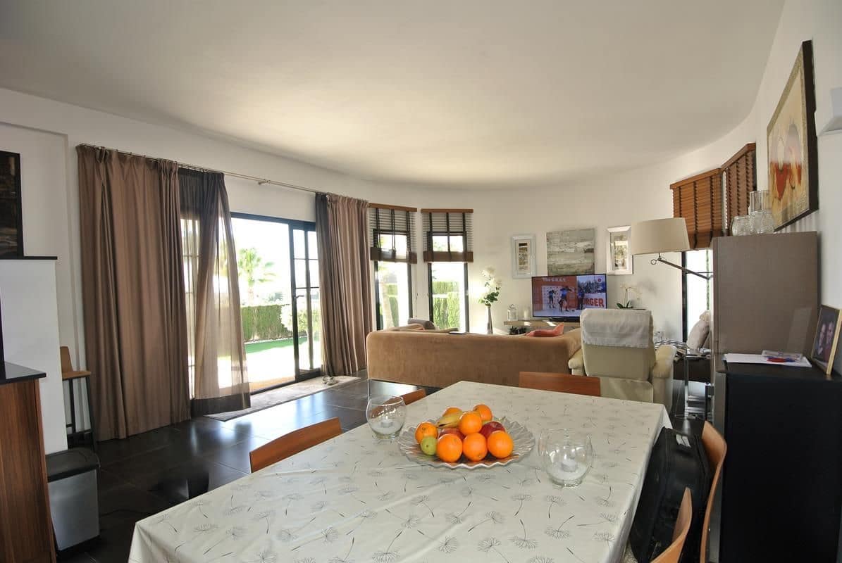 3 soverom Villa til salgs i San Fulgencio med svømmebasseng garasje - € 496 000 (Ref: 9560957)