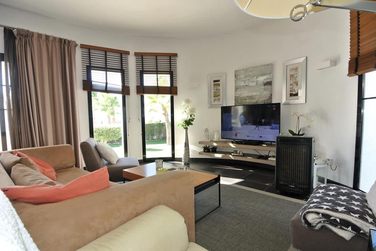 3 soverom Villa til salgs i San Fulgencio med svømmebasseng garasje - € 496 000 (Ref: 9560957)