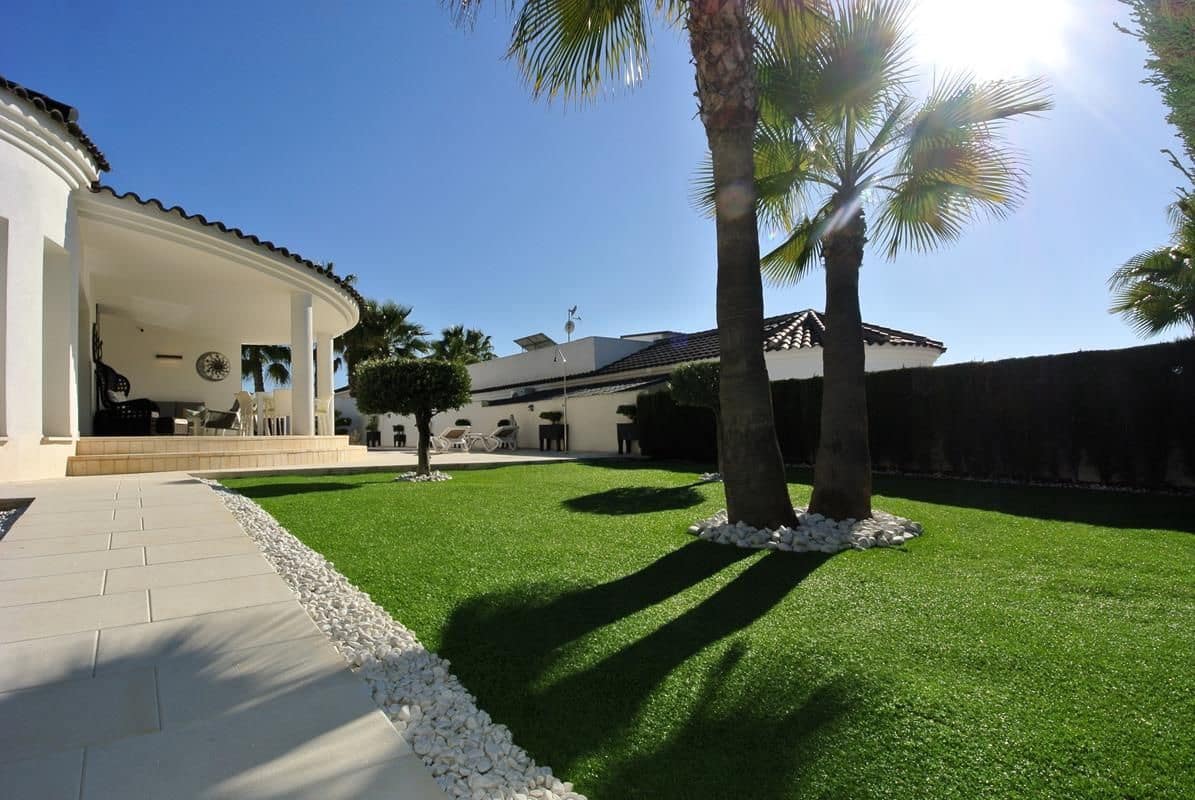 3 soverom Villa til salgs i San Fulgencio med svømmebasseng garasje - € 496 000 (Ref: 9560957)