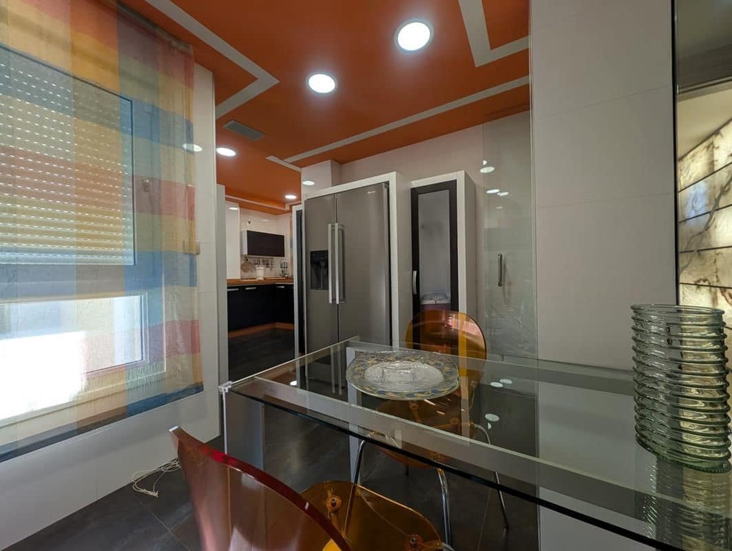 4 sypialnia Penthouse na sprzedaż w Torrevieja - 525 000 € (Ref: 9590741)