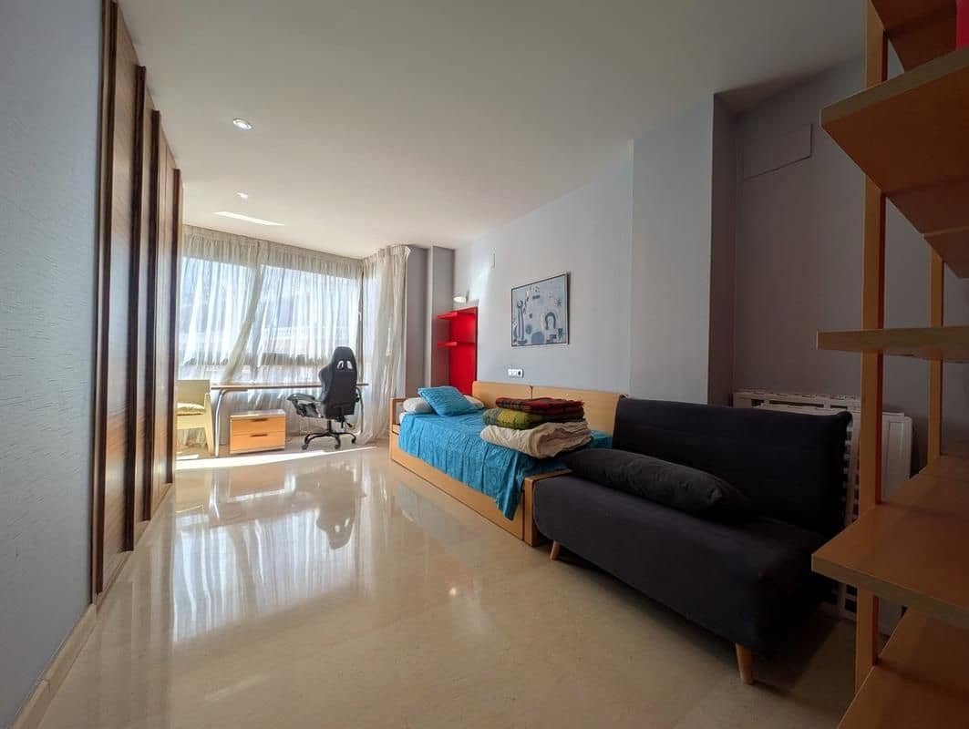 4 sypialnia Penthouse na sprzedaż w Torrevieja - 525 000 € (Ref: 9590741)