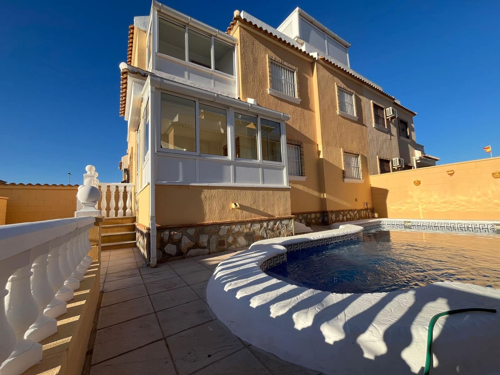 3 bedroom Semi-detached Villa for sale in Dona Pepa with pool garage - € 289,000 (Ref: 9640244)