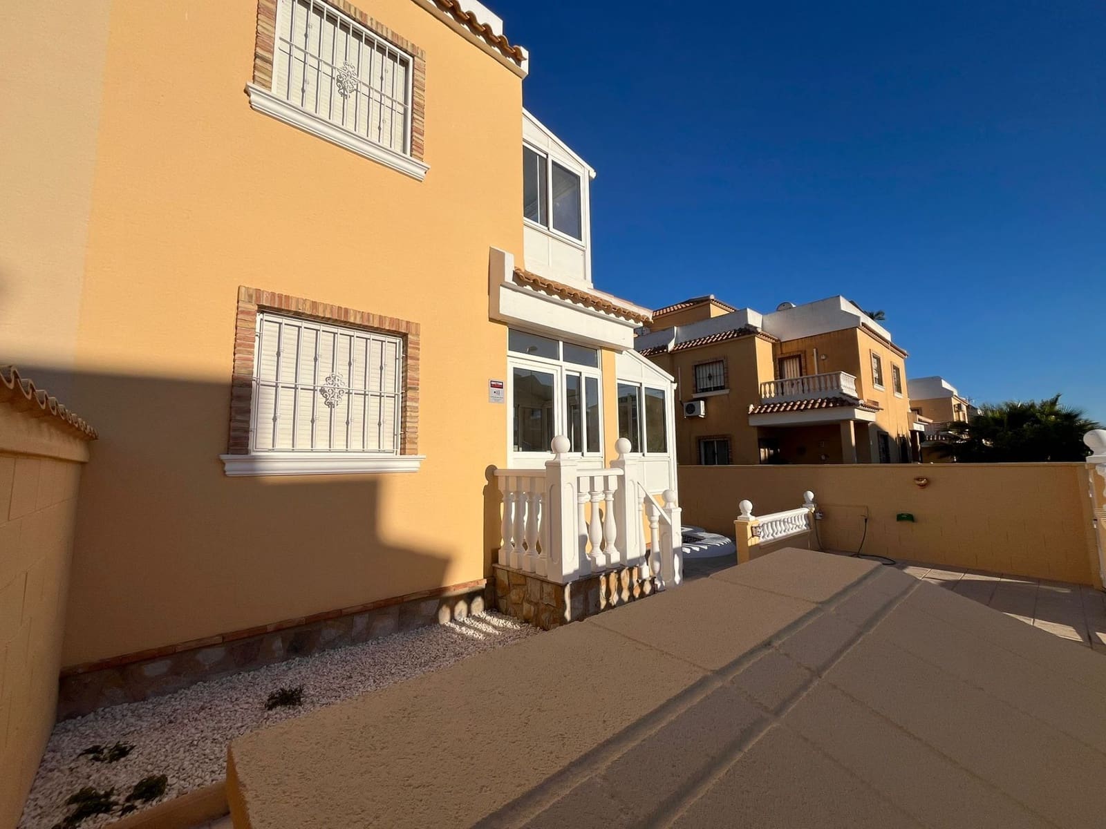3 bedroom Semi-detached Villa for sale in Dona Pepa with pool garage - € 289,000 (Ref: 9640244)