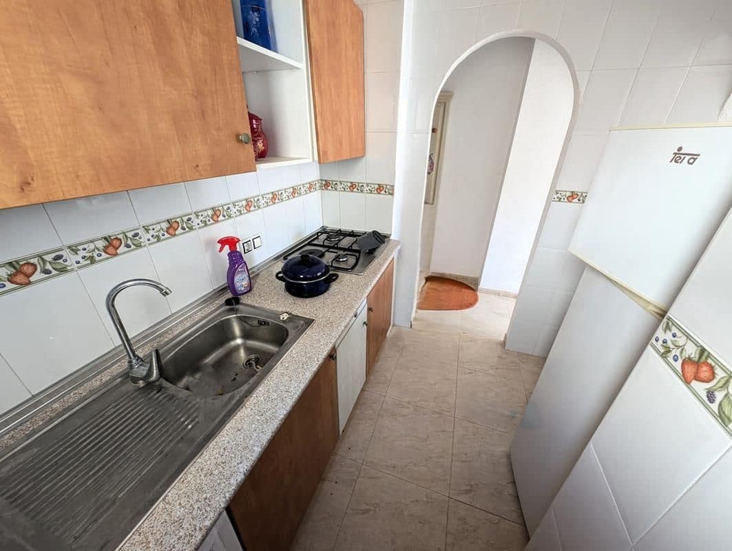 Apartamento de 2 habitaciones en Torrevieja en venta con piscina - 119.000 € (Ref: 9690082)
