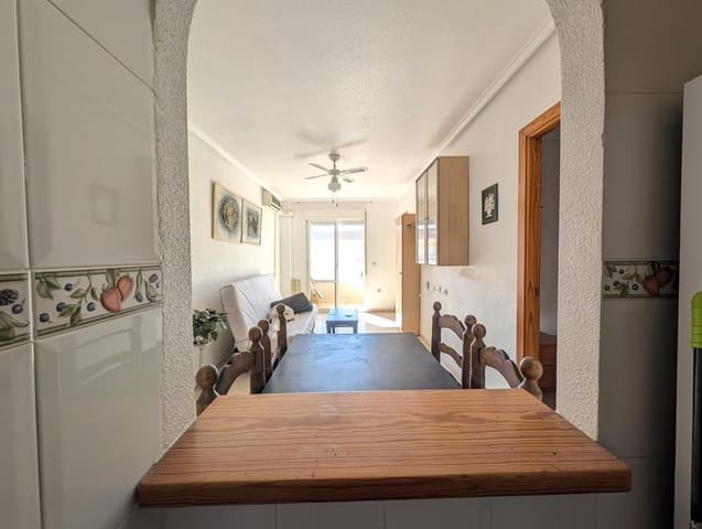 2 chambre Appartement à vendre à Centro, Torrevieja avec piscine - 119 000 € (Ref: 9690082)