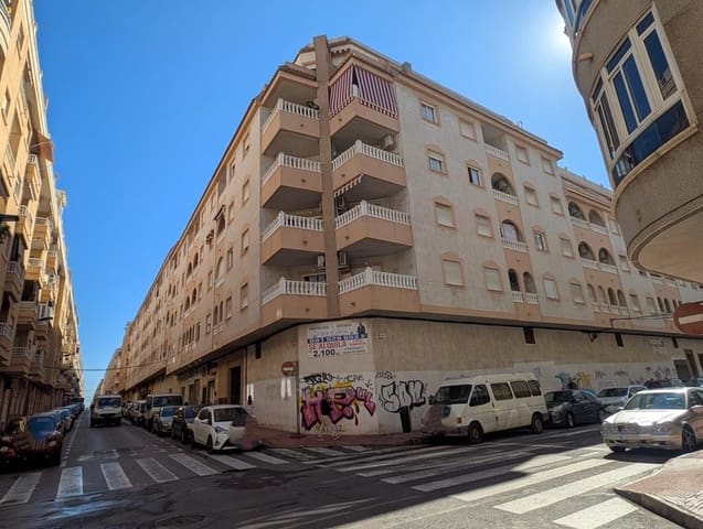 2 chambre Appartement à vendre à Centro, Torrevieja avec piscine - 119 000 € (Ref: 9690082)
