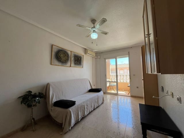 2 bedroom Apartment for sale in Centro, Torrevieja with pool - € 119,000 (Ref: 9690082)