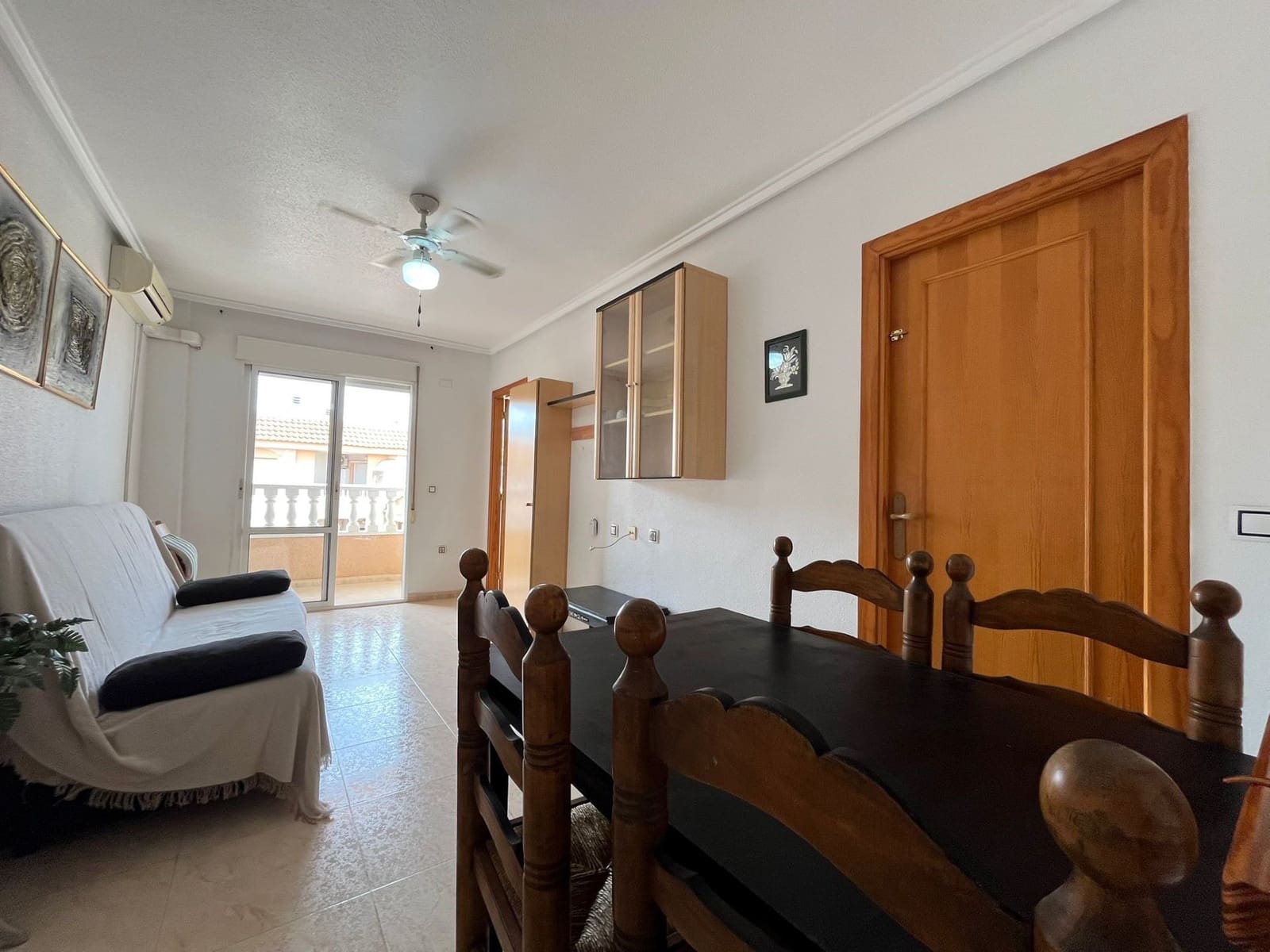 2 bedroom Apartment for sale in Torrevieja with pool - € 119,000 (Ref: 9690082)