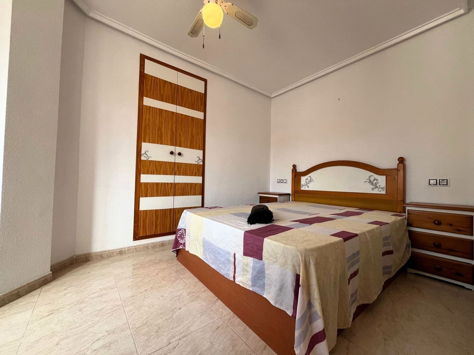 2 bedroom Apartment for sale in Torrevieja with pool - € 119,000 (Ref: 9690082)