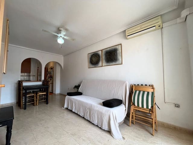 2 bedroom Apartment for sale in Centro, Torrevieja with pool - € 119,000 (Ref: 9690082)