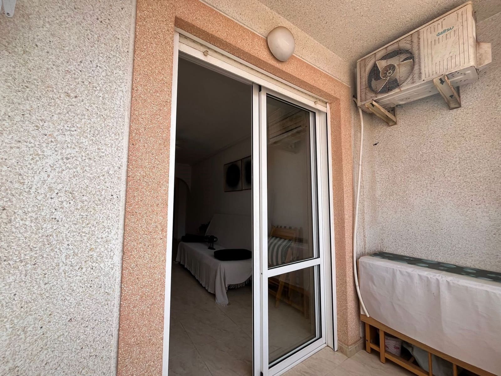 2 bedroom Apartment for sale in Torrevieja with pool - € 119,000 (Ref: 9690082)