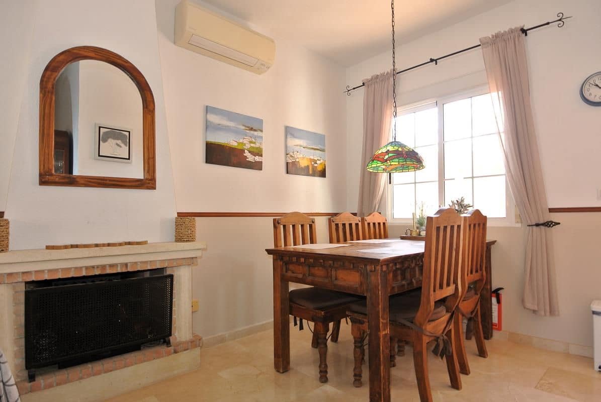 3 camera da letto Villa in vendita in Playa Flamenca con piscina garage - 289.900 € (Rif: 9731696)