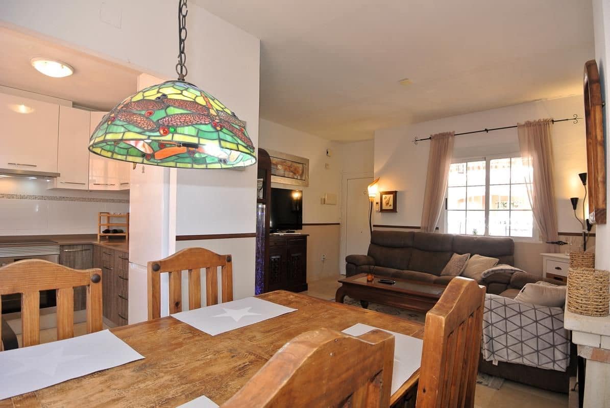 3 camera da letto Villa in vendita in Playa Flamenca con piscina garage - 289.900 € (Rif: 9731696)