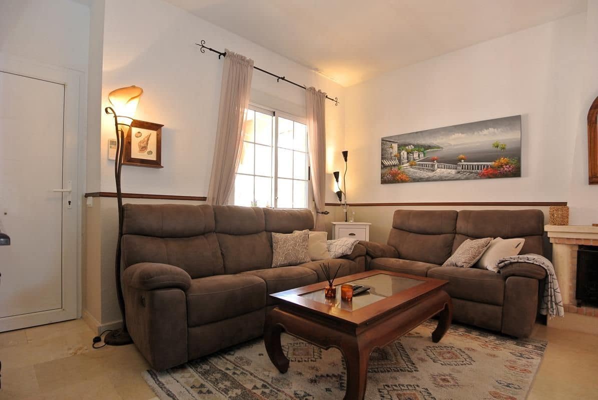 3 camera da letto Villa in vendita in Playa Flamenca con piscina garage - 289.900 € (Rif: 9731696)