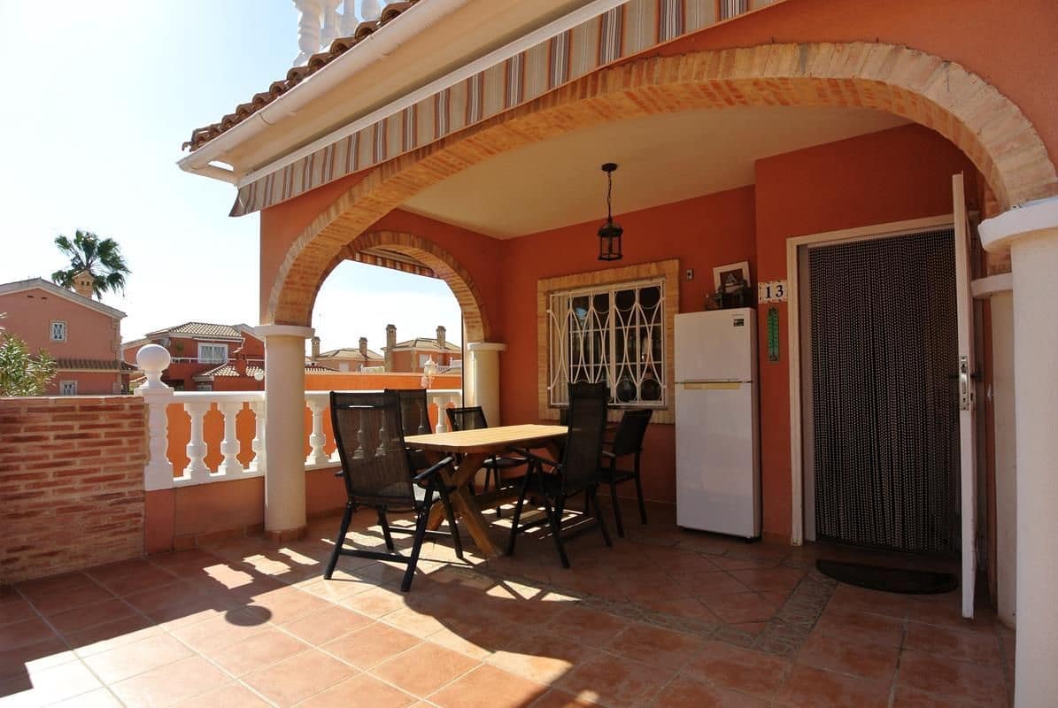 3 camera da letto Villa in vendita in Playa Flamenca con piscina garage - 289.900 € (Rif: 9731696)