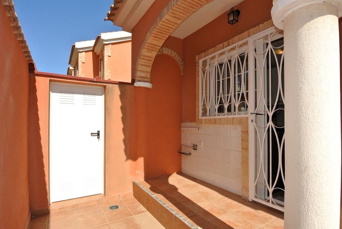 3 camera da letto Villa in vendita in Playa Flamenca con piscina garage - 289.900 € (Rif: 9731696)