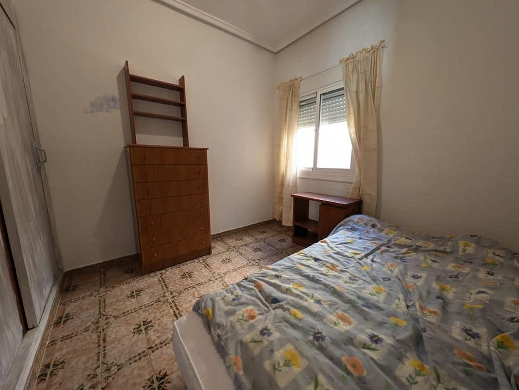 2 soverom Kjedet enebolig til salgs i Ciudad Quesada med garasje - € 125 900 (Ref: 9731698)