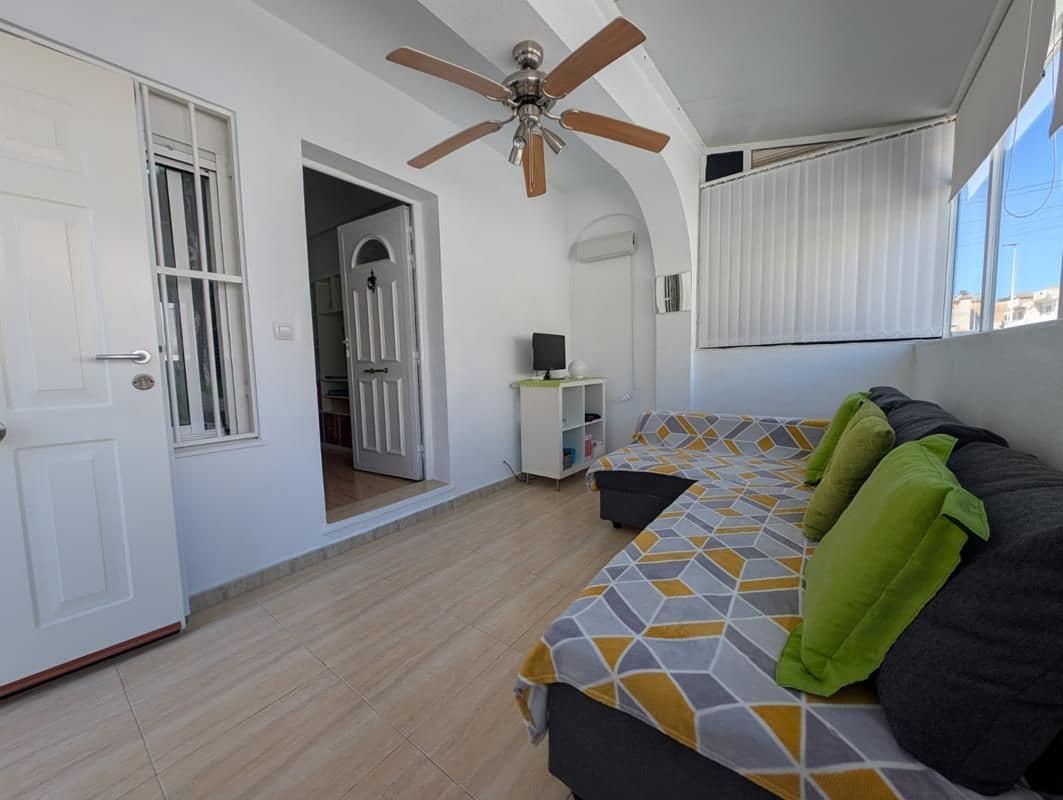 1 chambre Appartement à vendre à Torrevieja - 159 900 € (Ref: 9796639)