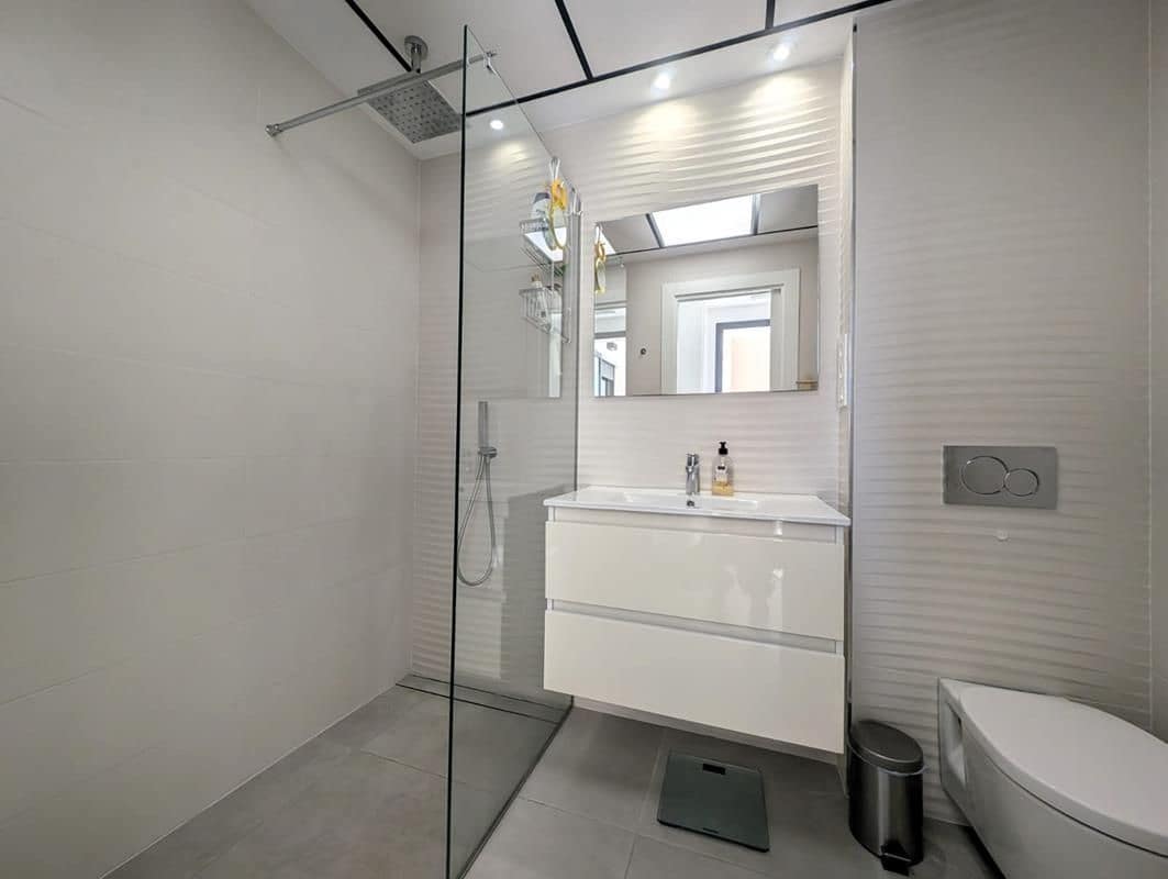 4 bedroom Villa for sale in Benijofar with pool garage - € 529,000 (Ref: 9798755)