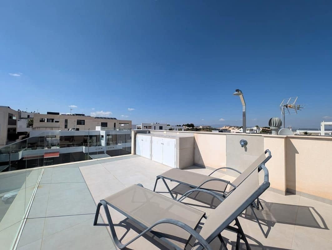 4 bedroom Villa for sale in Benijofar with pool garage - € 529,000 (Ref: 9798755)