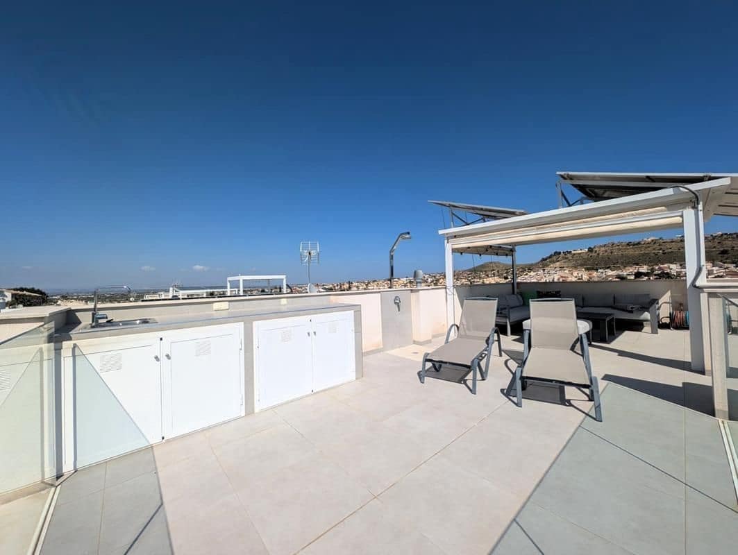 4 bedroom Villa for sale in Benijofar with pool garage - € 529,000 (Ref: 9798755)