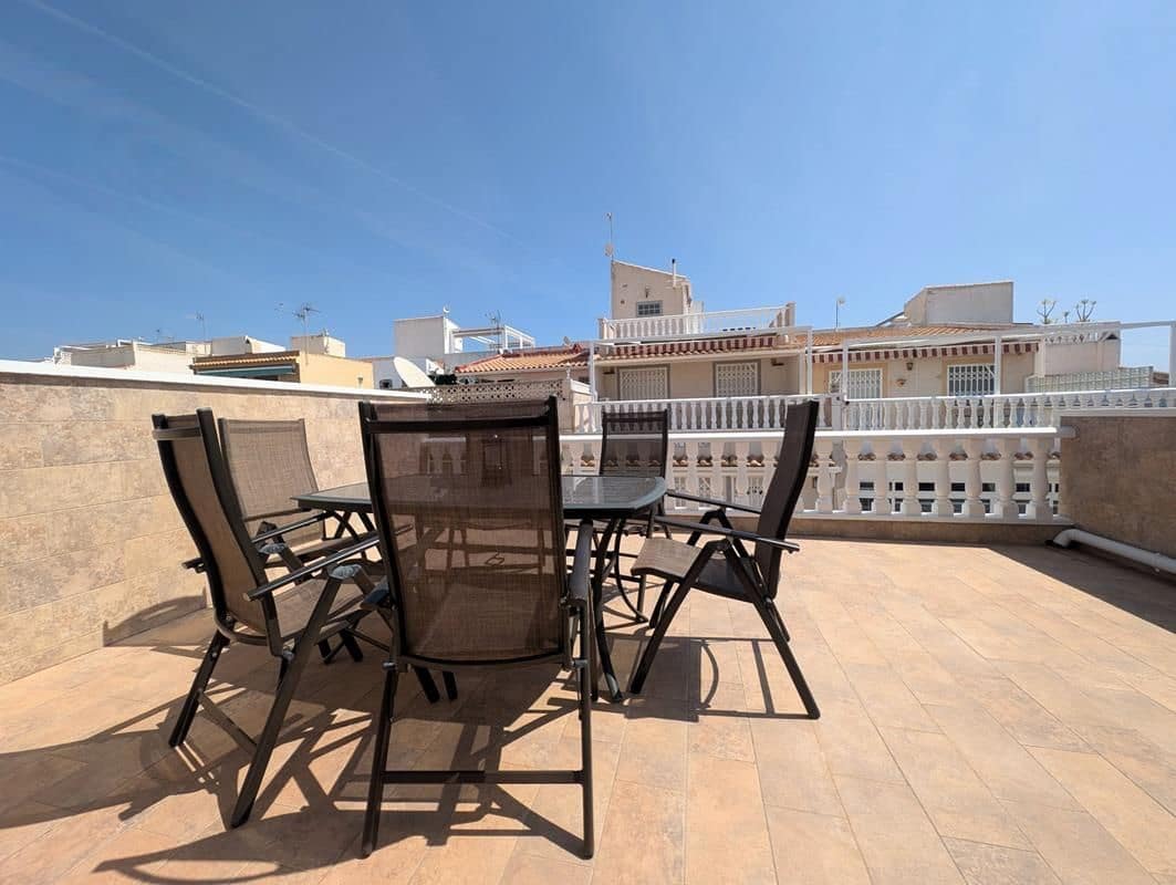 2 sovrum Semi-fristående Villa till salu i Orihuela Costa - 159 000 € (Ref: 9833308)