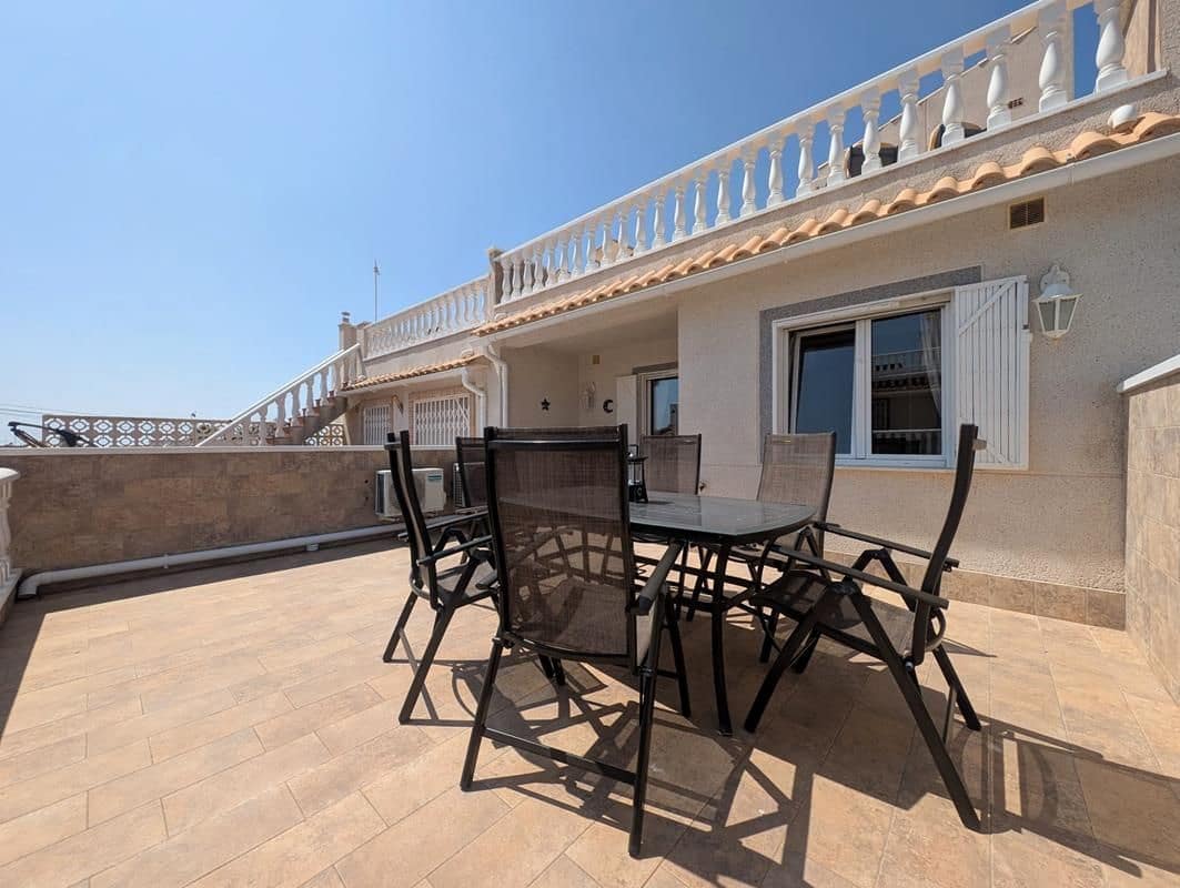 2 sovrum Semi-fristående Villa till salu i Orihuela Costa - 159 000 € (Ref: 9833308)