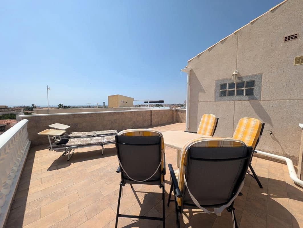 2 sovrum Semi-fristående Villa till salu i Orihuela Costa - 159 000 € (Ref: 9833308)