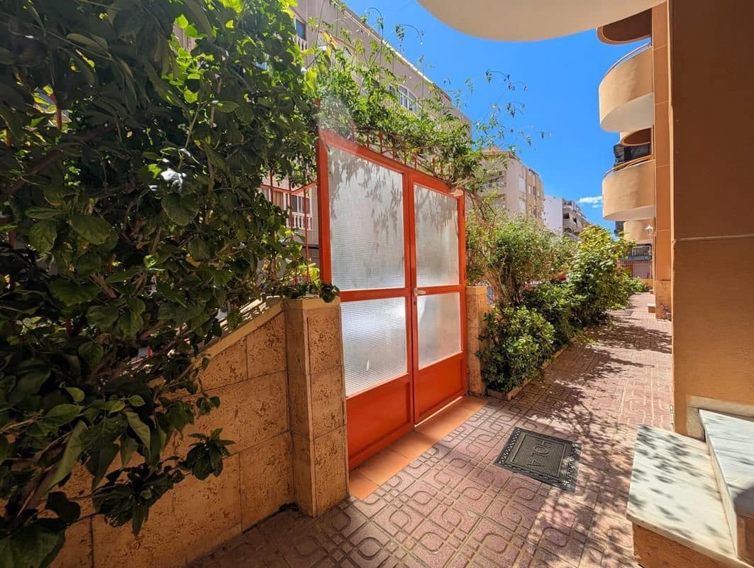 4 soverom Penthouse til salgs i Torrevieja - € 249 000 (Ref: 9844929)