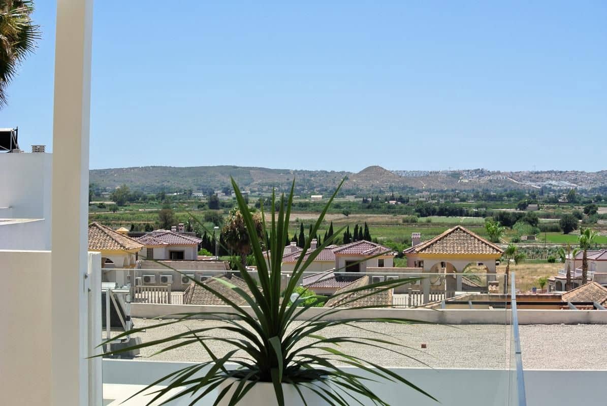 3 soveværelse Villa til salg i San Fulgencio med swimmingpool garage - € 629.000 (Ref: 9951064)
