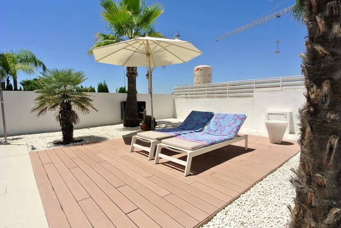 3 soveværelse Villa til salg i San Fulgencio med swimmingpool garage - € 629.000 (Ref: 9951064)