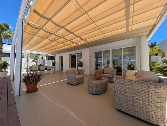 3 soveværelse Villa til salg i San Fulgencio med swimmingpool garage - € 629.000 (Ref: 9951064)