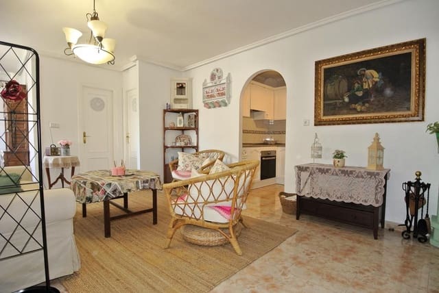 3 slaapkamer Halfvrijstaande villa te koop in Playa Flamenca, Orihuela met zwembad garage - € 289.000 (Ref: 9956814)