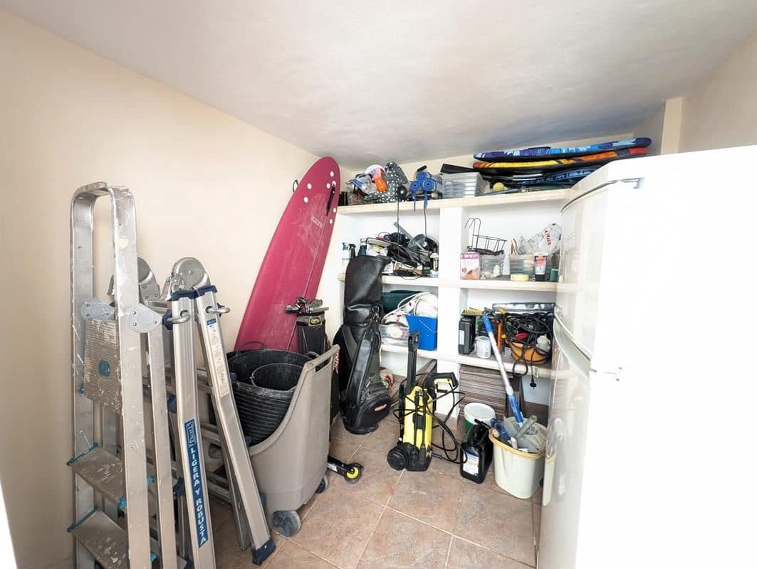 3 slaapkamer Halfvrijstaande villa te koop in Playa Flamenca met zwembad garage - € 289.000 (Ref: 9956814)