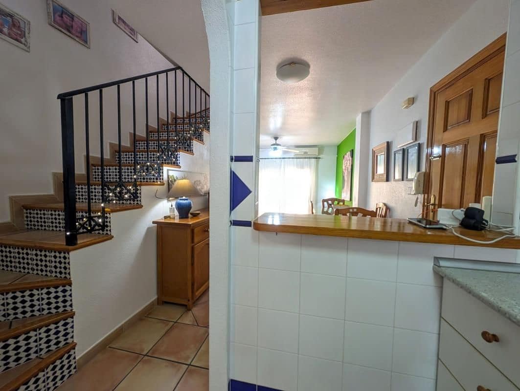 3 bedroom Semi-detached Villa for sale in Torrevieja with pool garage - € 296,000 (Ref: 9956815)