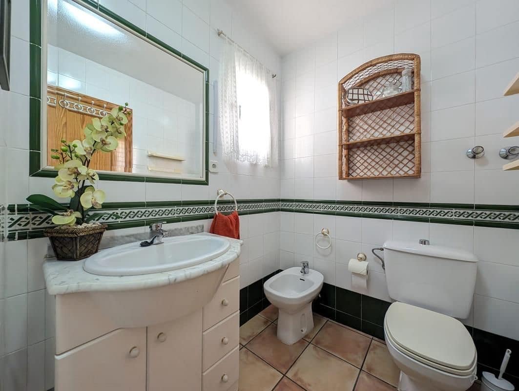 3 bedroom Semi-detached Villa for sale in Torrevieja with pool garage - € 296,000 (Ref: 9956815)