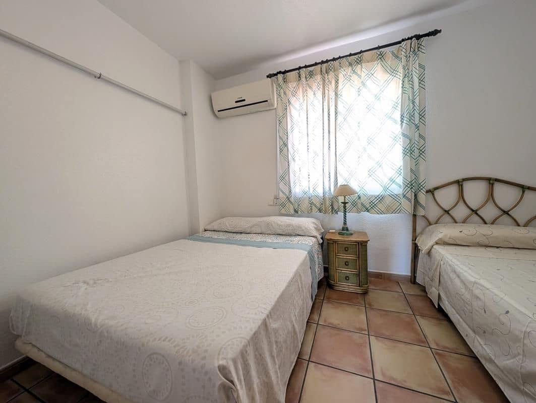3 bedroom Semi-detached Villa for sale in Torrevieja with pool garage - € 296,000 (Ref: 9956815)