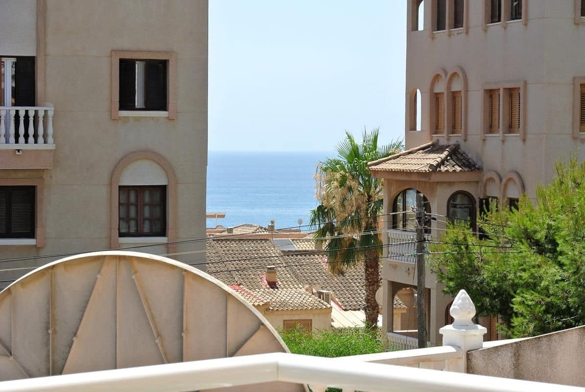 3 bedroom Semi-detached Villa for sale in Torrevieja with pool garage - € 296,000 (Ref: 9956815)