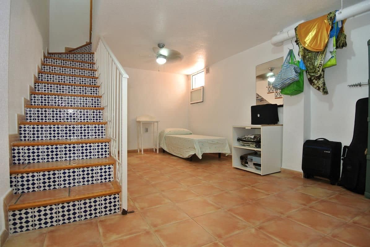 3 bedroom Semi-detached Villa for sale in Torrevieja with pool garage - € 296,000 (Ref: 9956815)