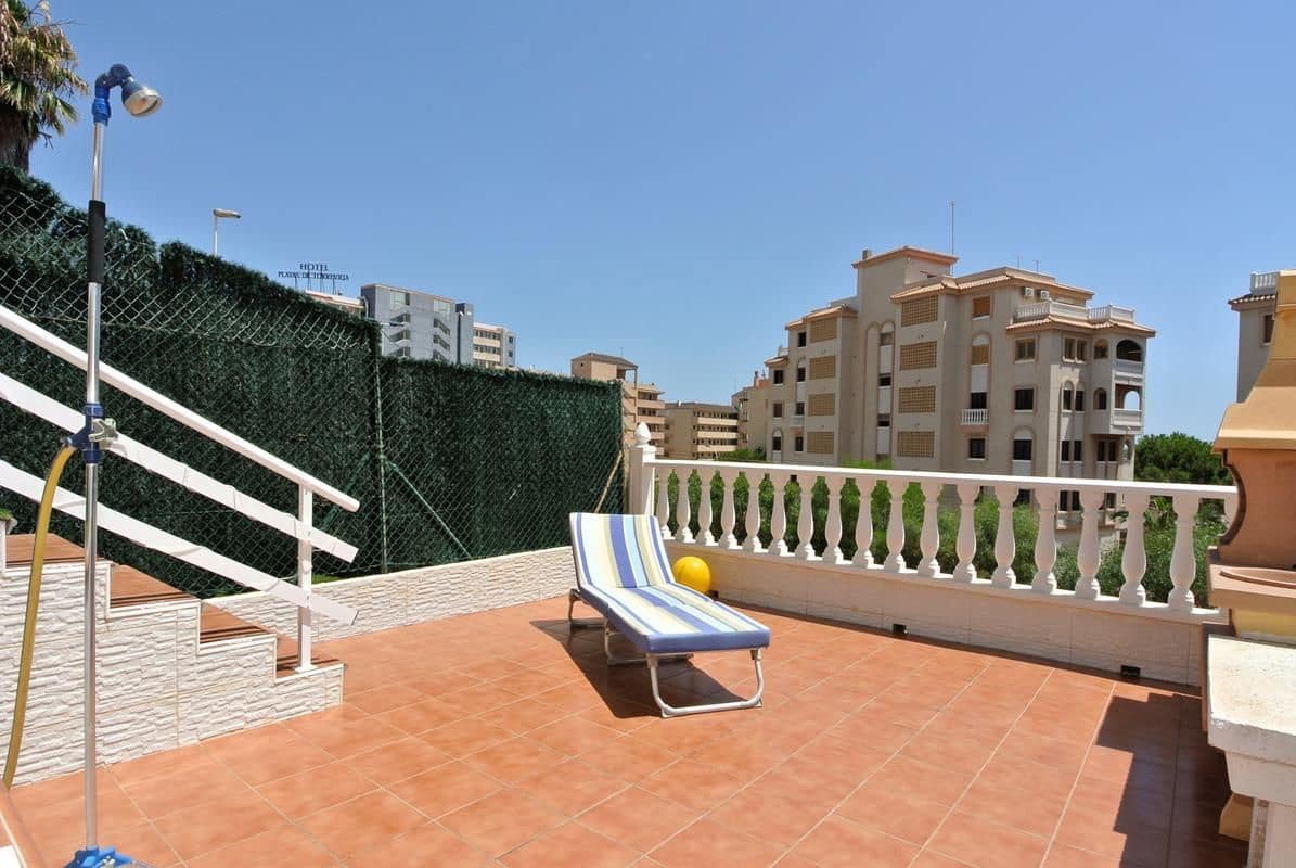 3 bedroom Semi-detached Villa for sale in Torrevieja with pool garage - € 296,000 (Ref: 9956815)